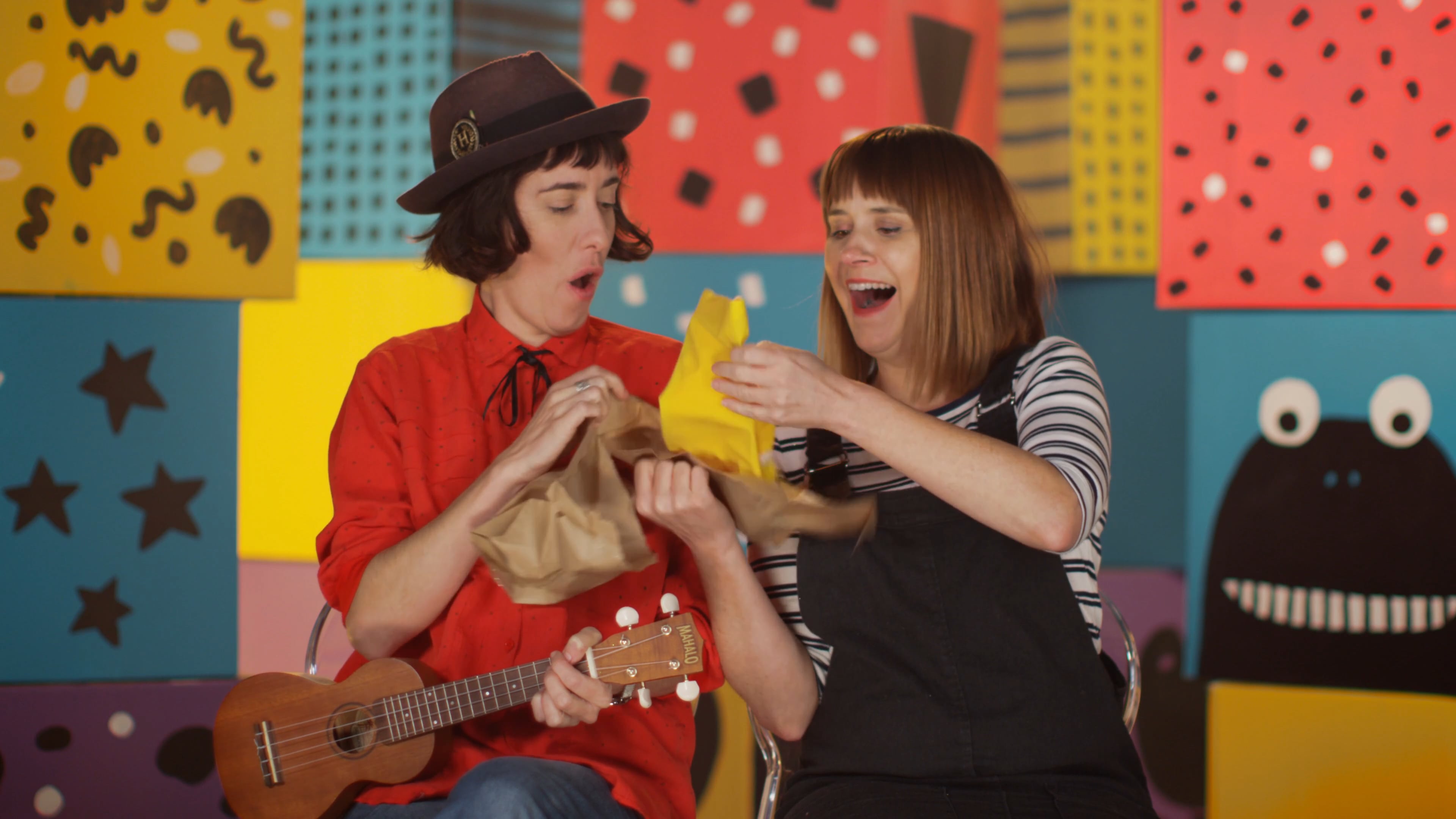 Holly+Milly Rhymes for Little People Trailer