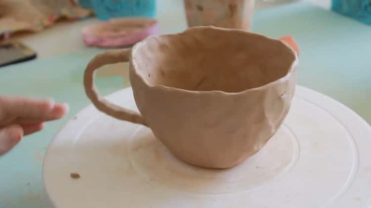 Как сделать чашку из глины.
