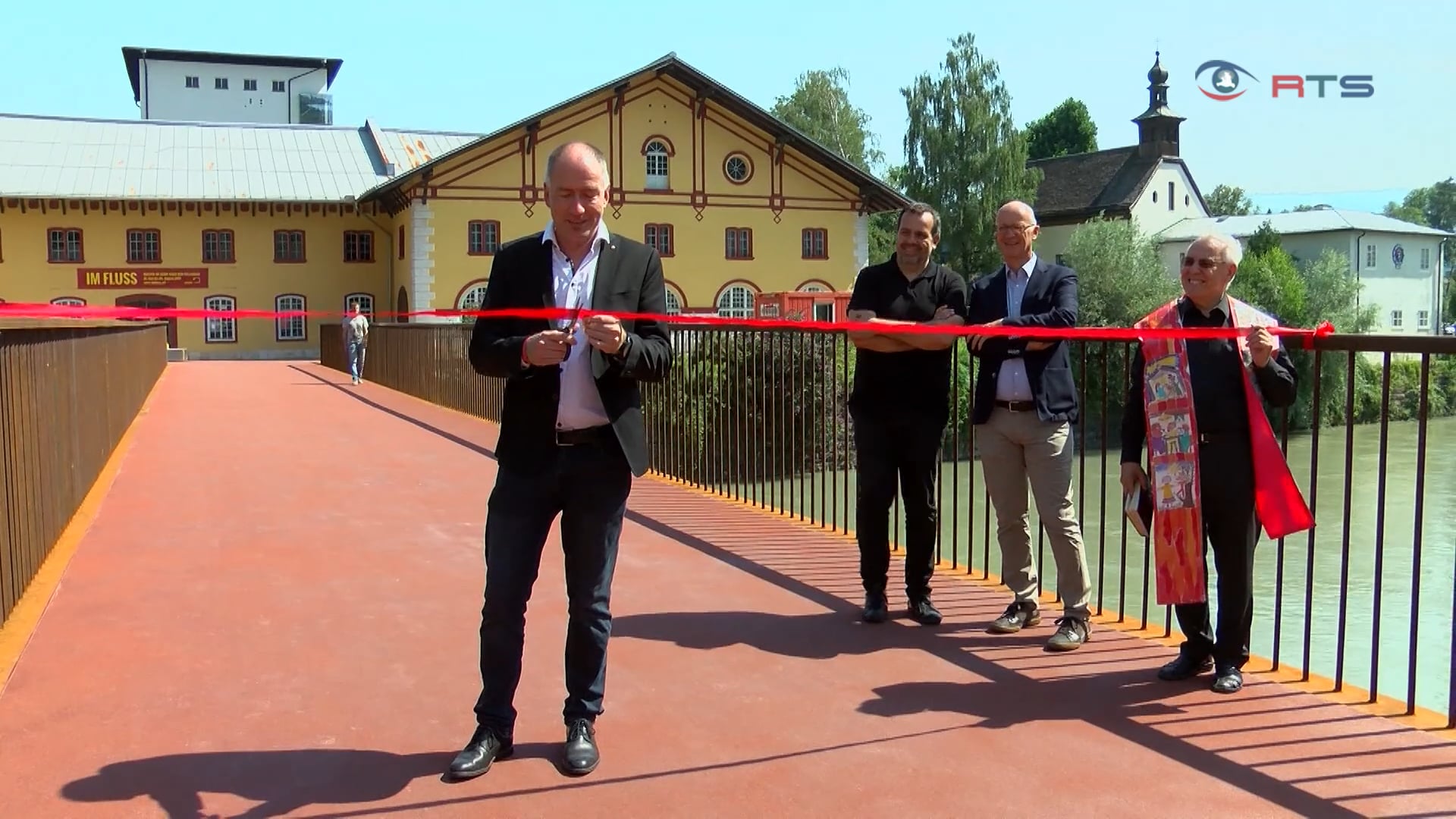 pfannhausersteg-in-hallein-feiert-wiedereroeffnung