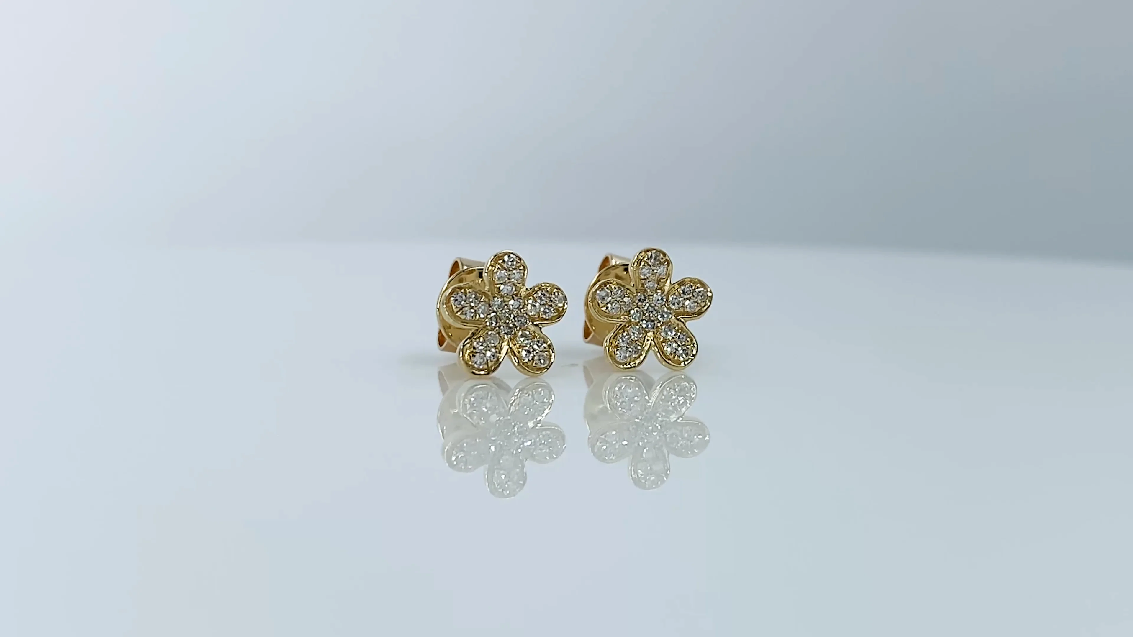 0.16CT DIAMOND FLOWER STUD EARRING – Shy Creation