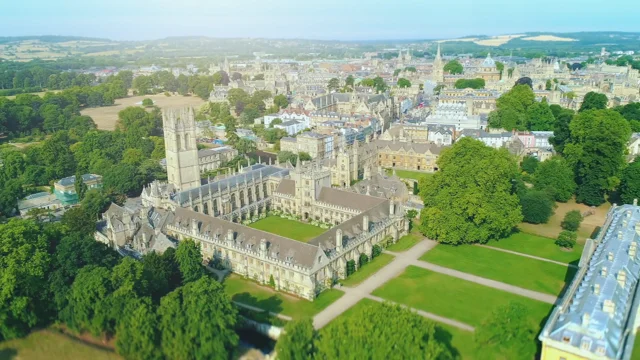 Kings Oxford - Private School in Temple Cowley