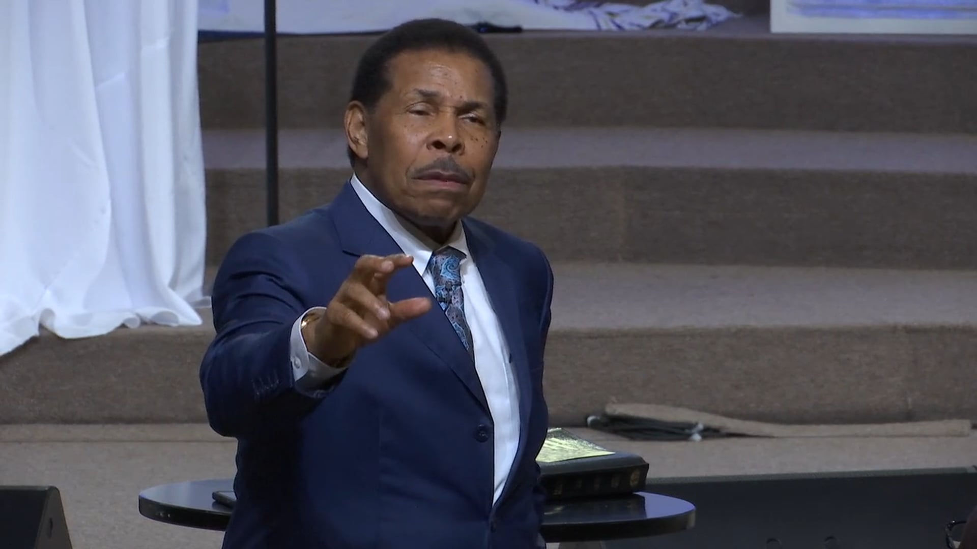 Dr. Bill Winston- Friday Evening Service