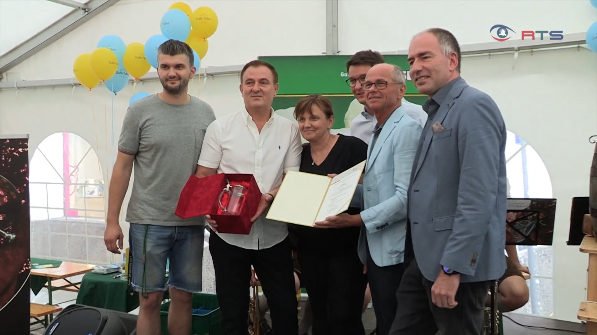 restaurant-bella-palma-in-hallein-lud-zum-ersten-sommerfest