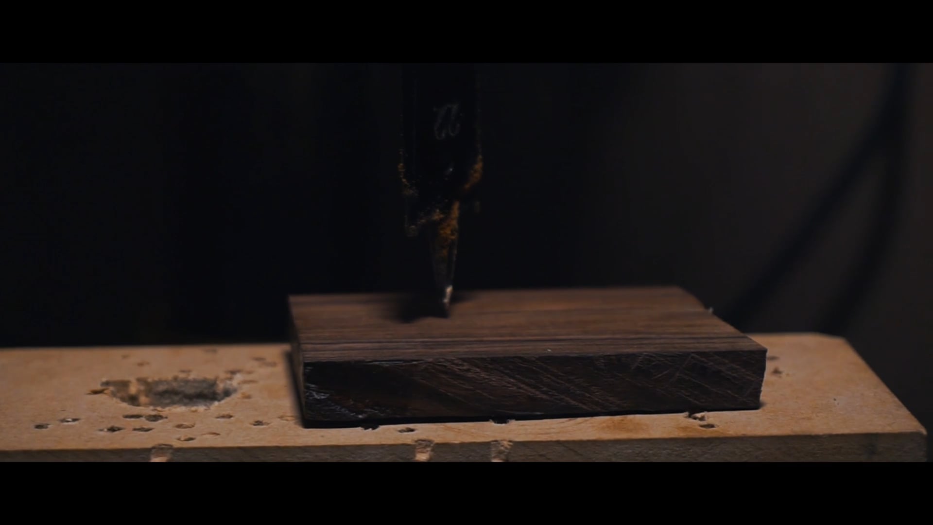 Commercial | Vikare - Wood + Silver