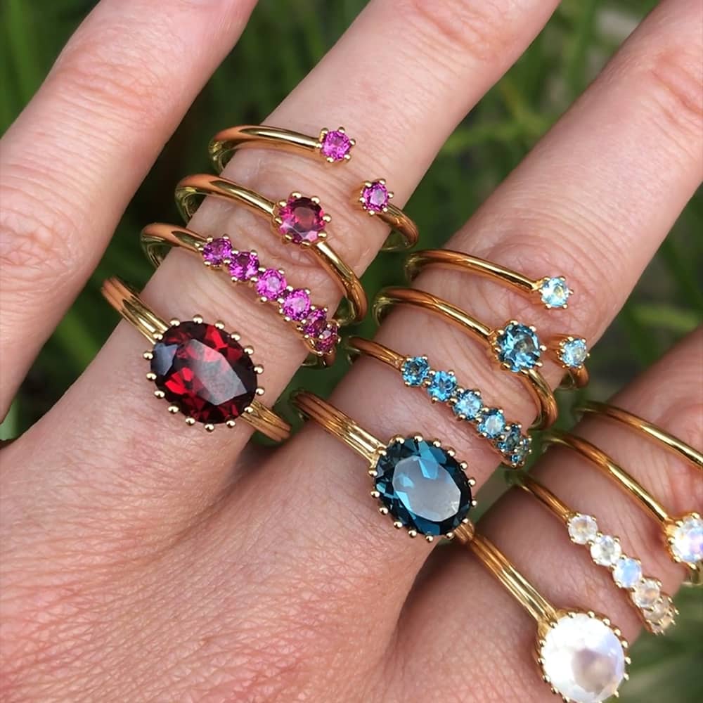 Linia Gemstone Rings on Vimeo