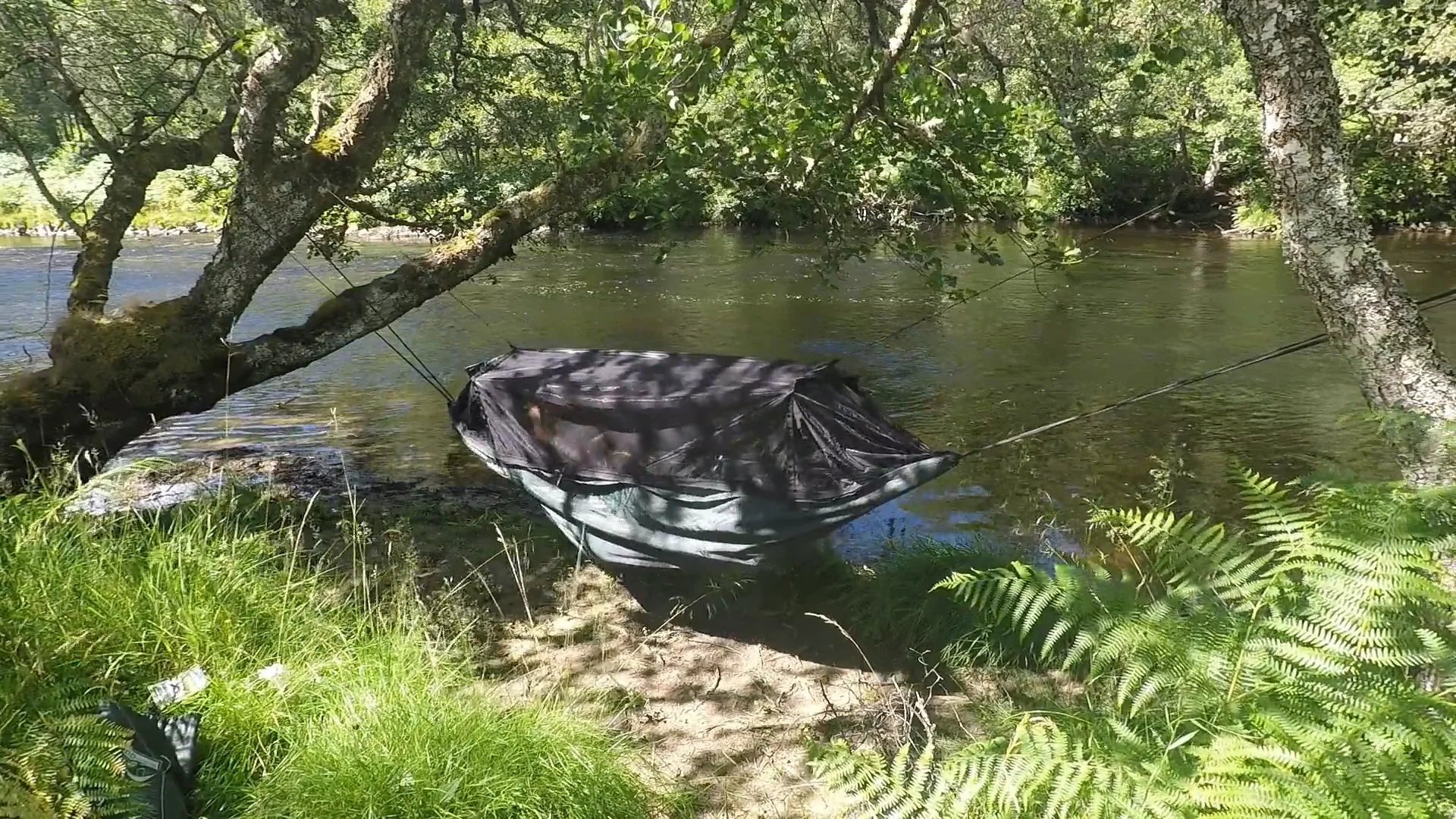 DD Frontline Hammock - built in mosquito net – DD Hammocks DD Frontline Hammock - built in mosquito net – DD Hammocks