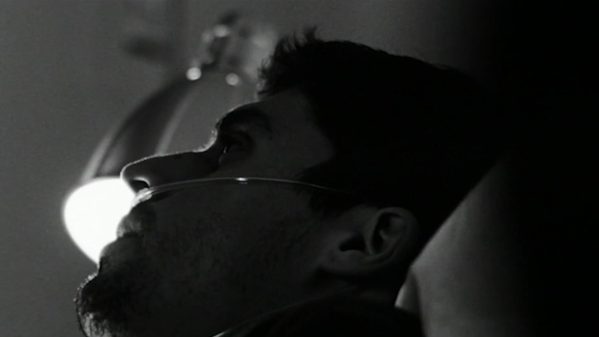 ENTRE OS DEDOS / NOISE Clip 2
