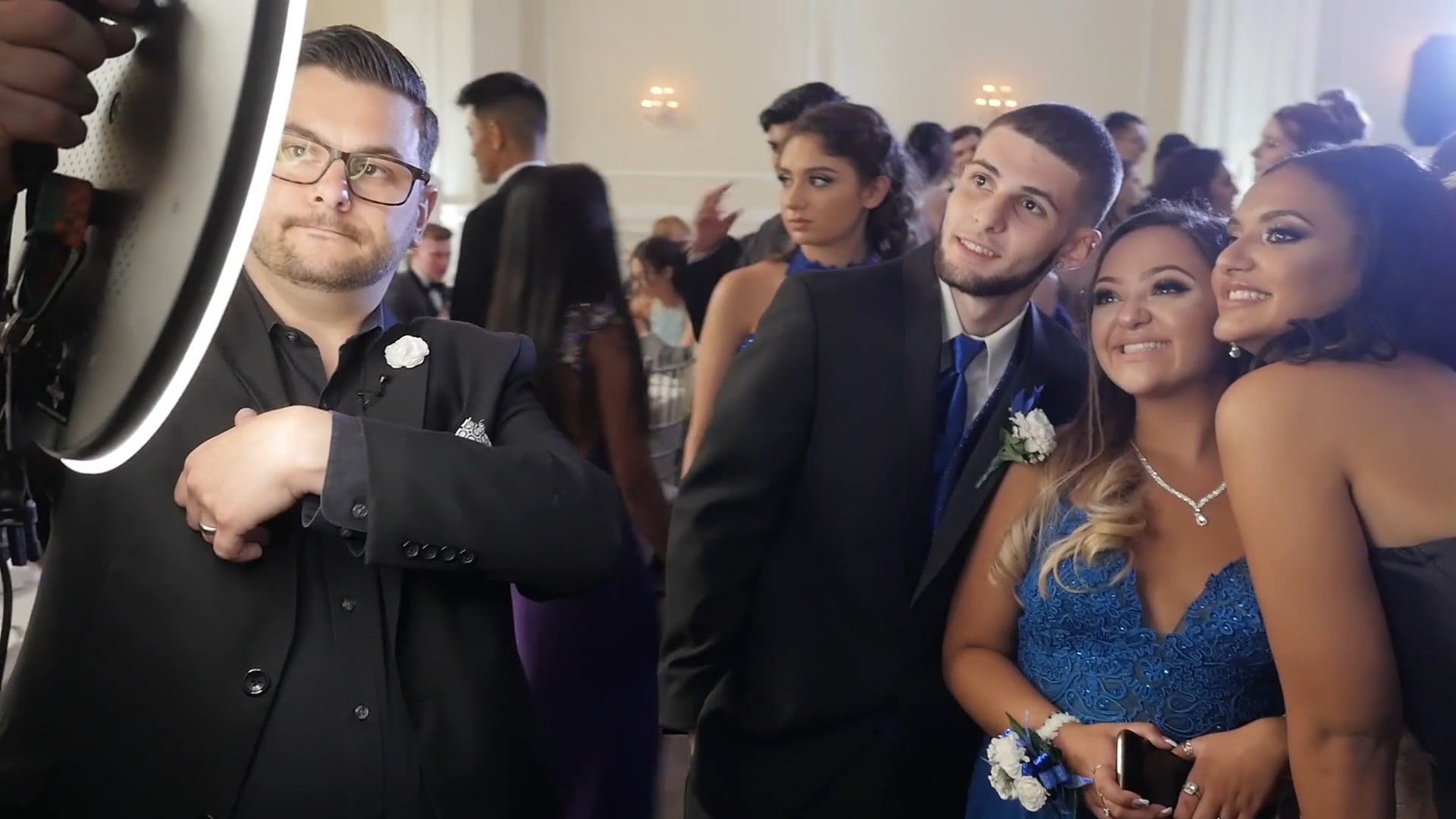 AJH Entertainment: Ring Roamer Photo Booth