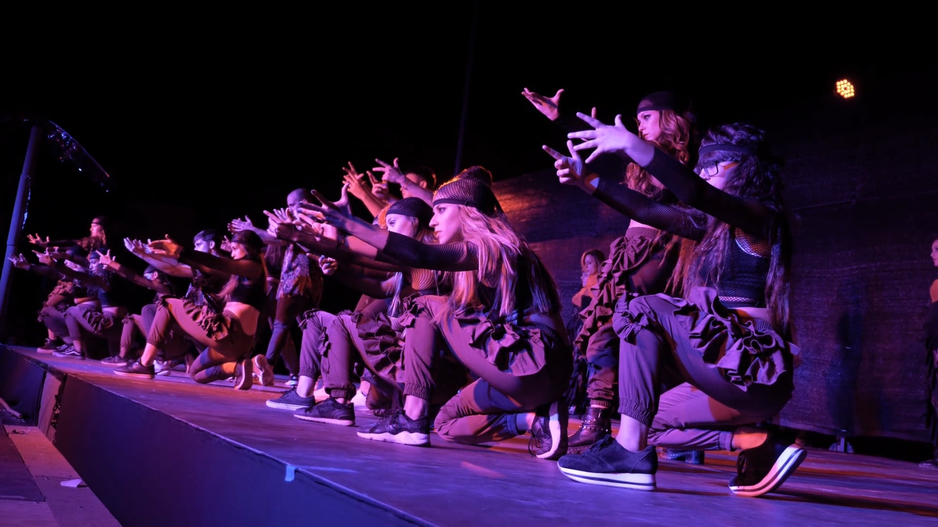 GAURBANCREW - WATERWONDERLAND - ENCRUCIJADA DEL QUERER