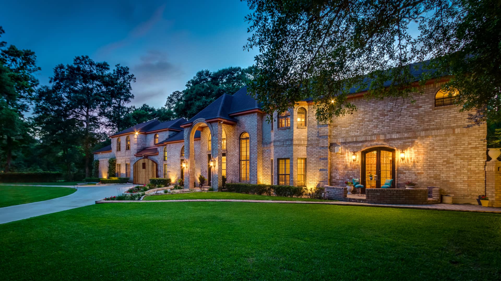 22 Grogans Point Rd, The Woodlands, TX on Vimeo