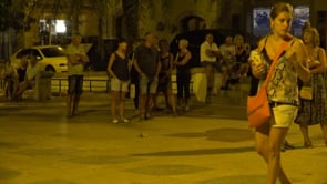 Robin Knight a la plaça Víctor Català 