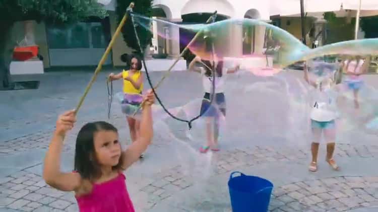 Laboratorio bolle di sapone per bambini