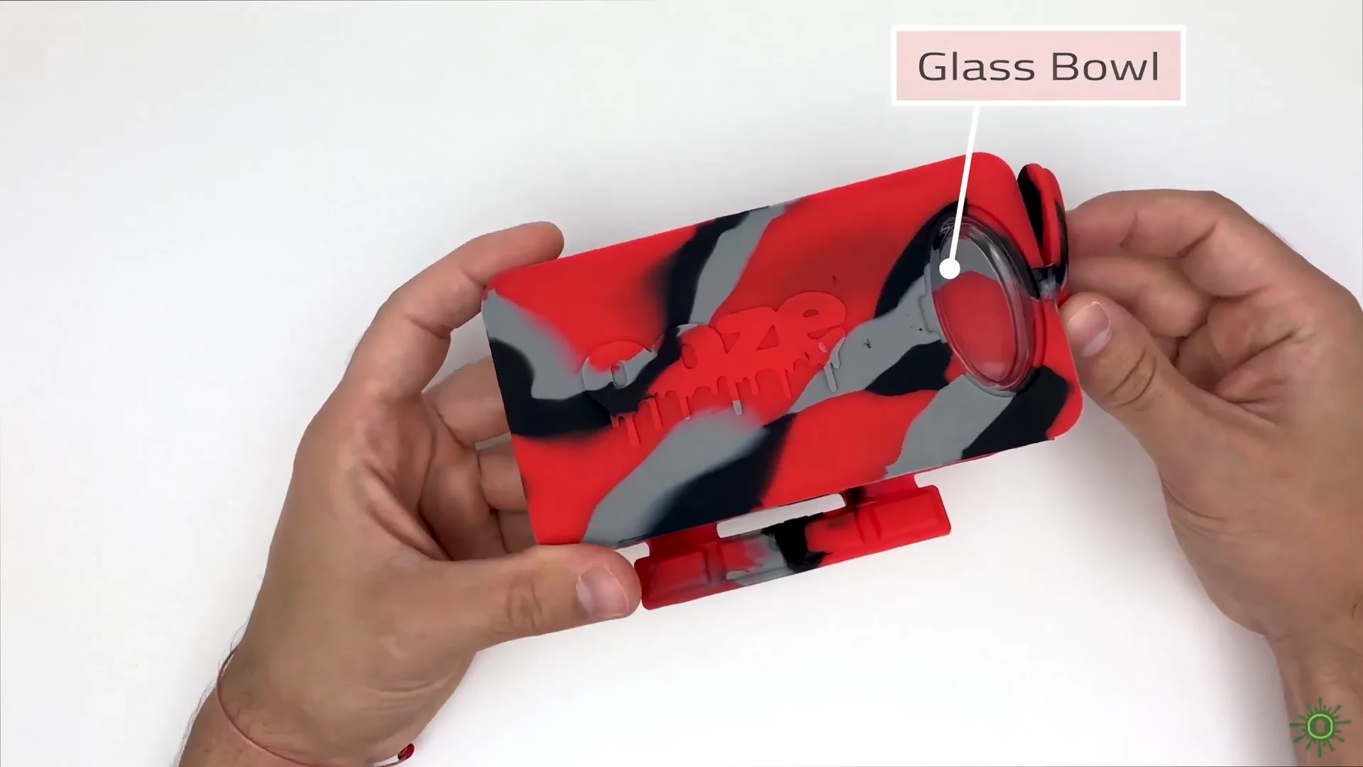 Twisty Glass Blunt by 7 Pipe on Vimeo