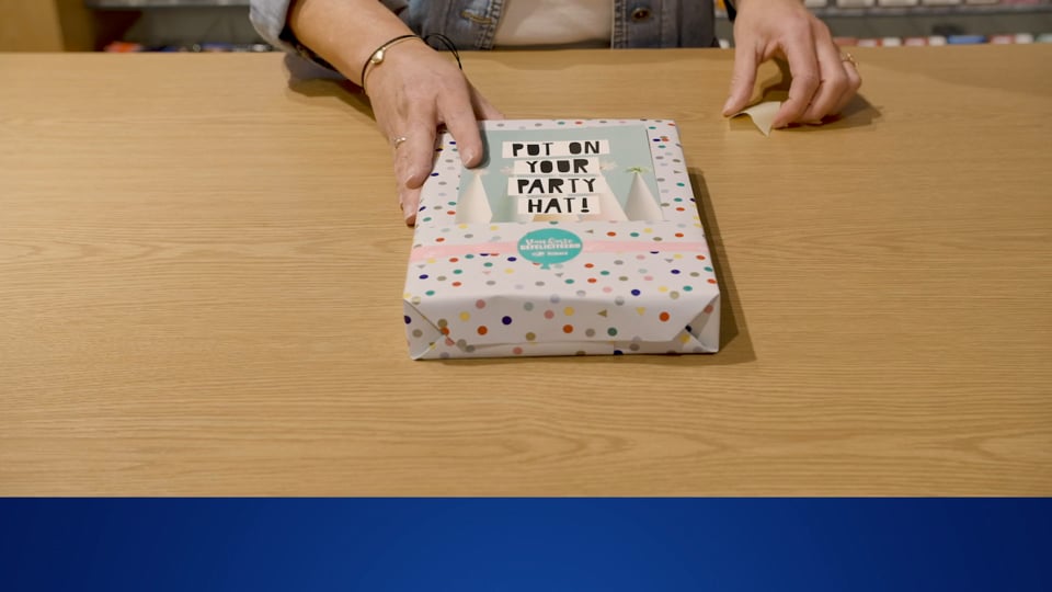 Video afspelen "Instructiefilm | Primera - Basisverpakking inclusief wenskaart (2019)"