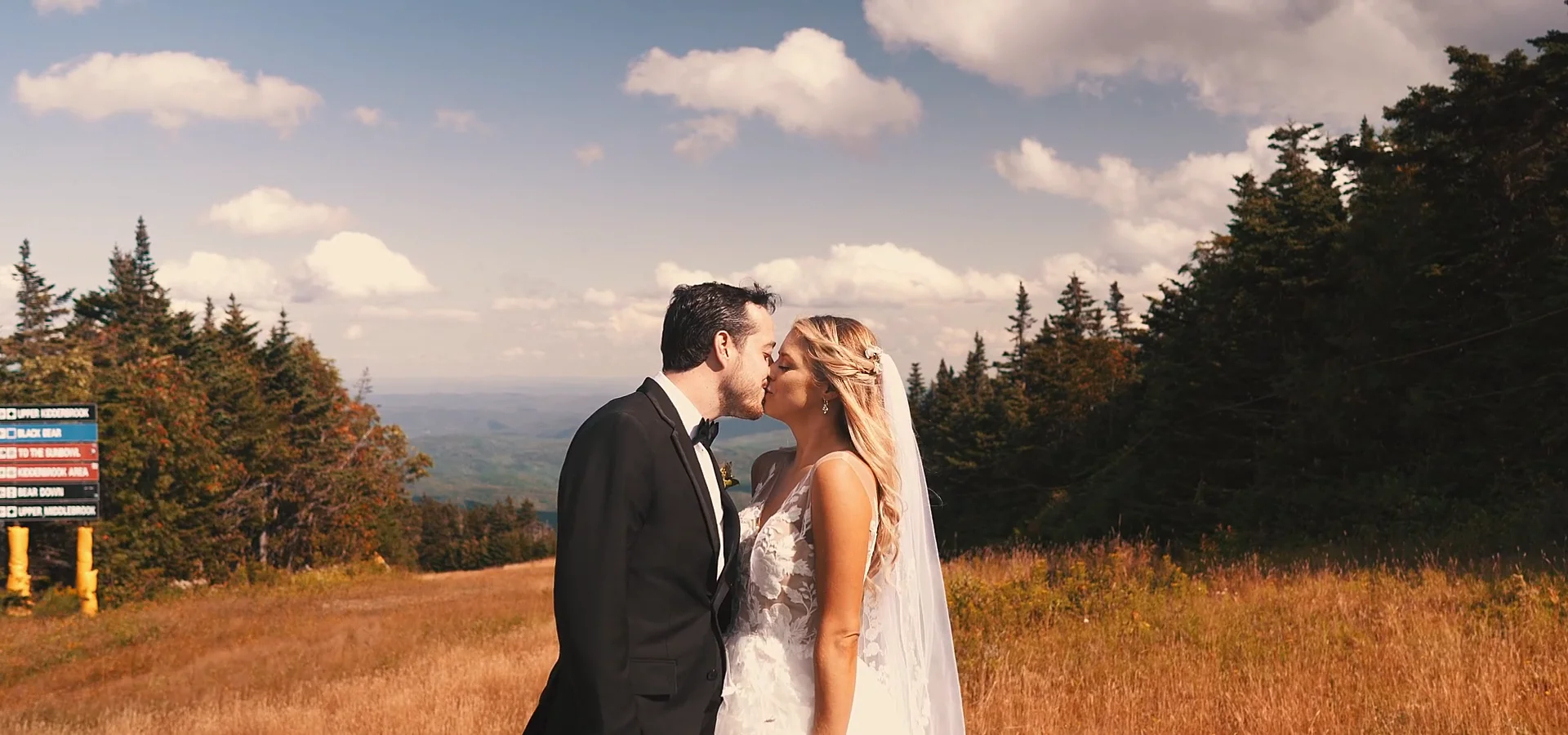 Alexis + Darren | Stratton Mountain Resort Destination Wedding | Amy  Donohue Photography, image size:1920x900
