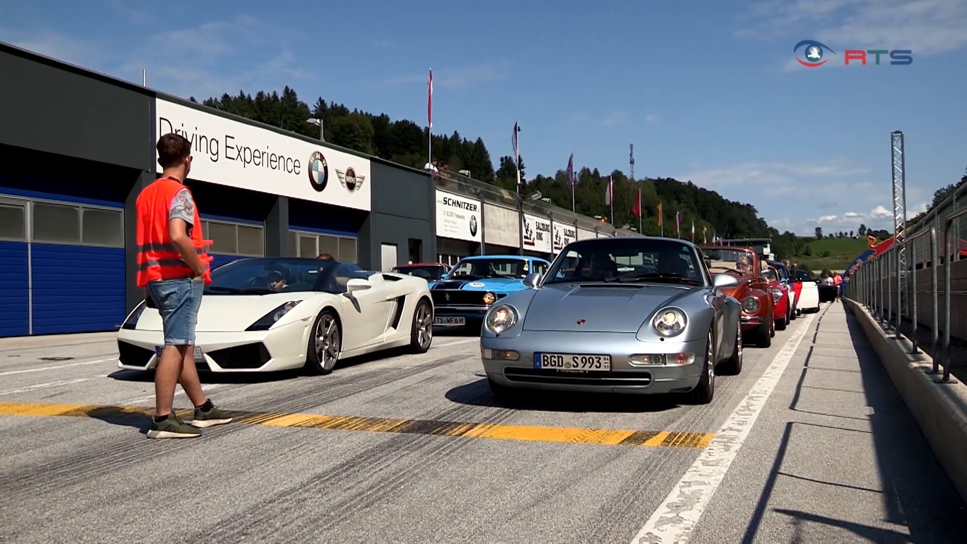was-es-bringt-mit-dem-auto-an-die-grenze-zu-gehen-track-days-am-salzburg-ring