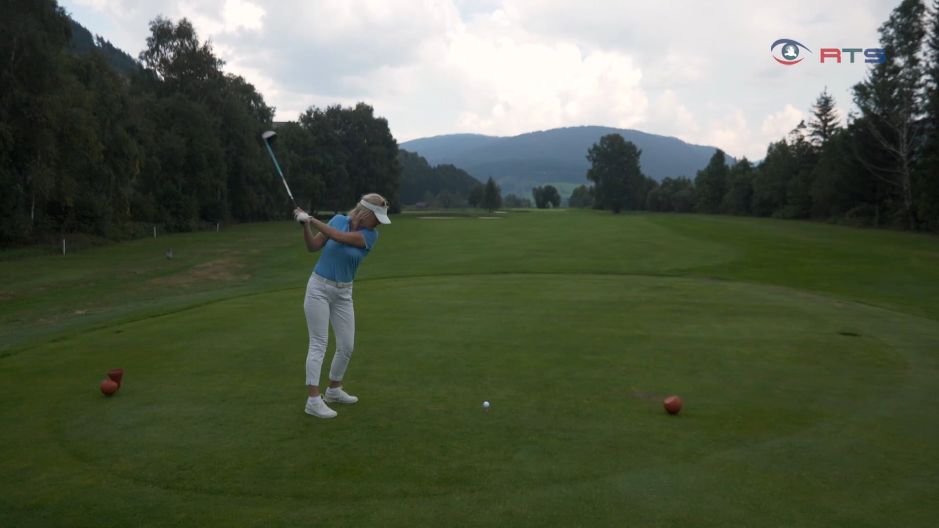 golfen-fuer-den-guten-zweck-beim-hilfswerk-charity-golfturnier