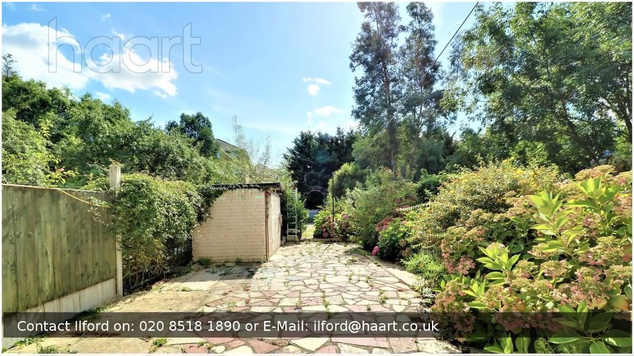 SemiDetached House for sale in Barking, with 3 Bedrooms on Vimeo