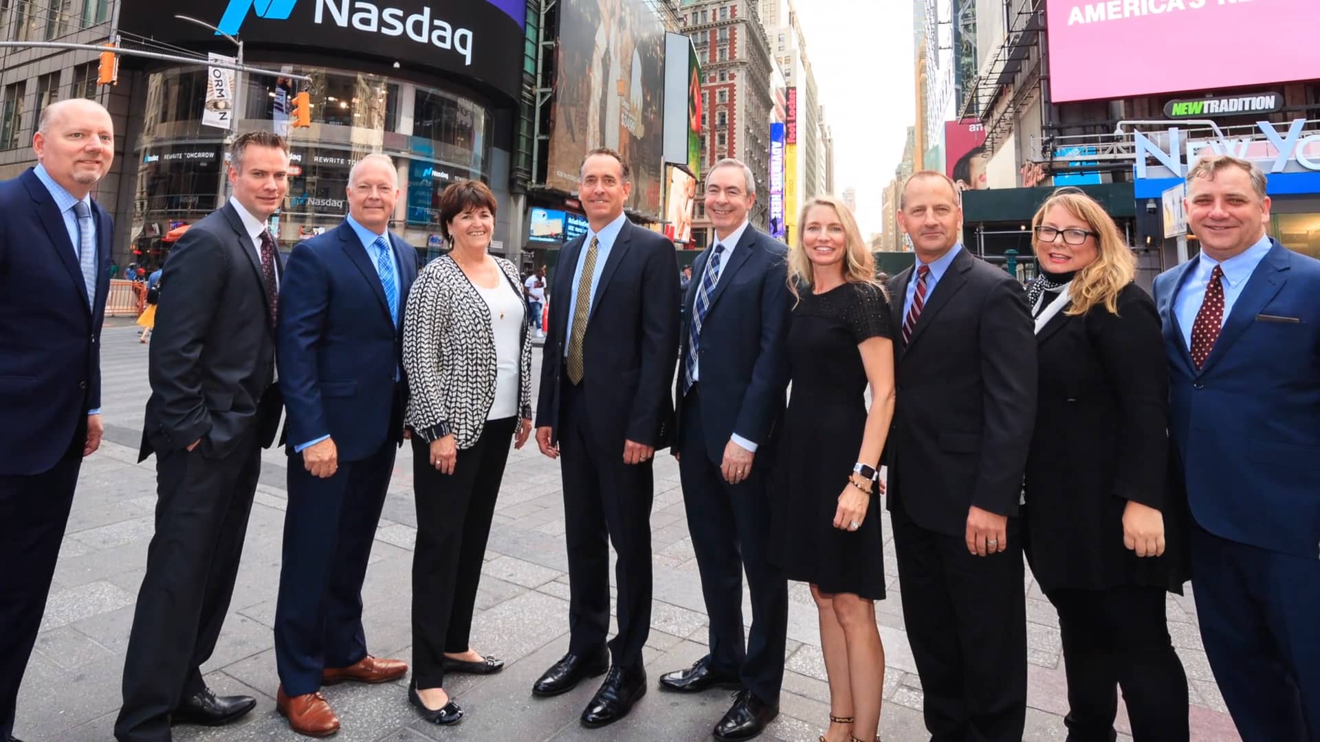 MGRC_NASDAQBellRinging_MashUp_2019 McGrath RentCorp Celebrates 40th