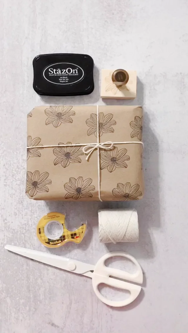 Printable floral gift wrap – makeandtell