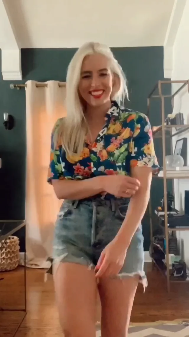 can i wear shorts to dodger game｜TikTok Search