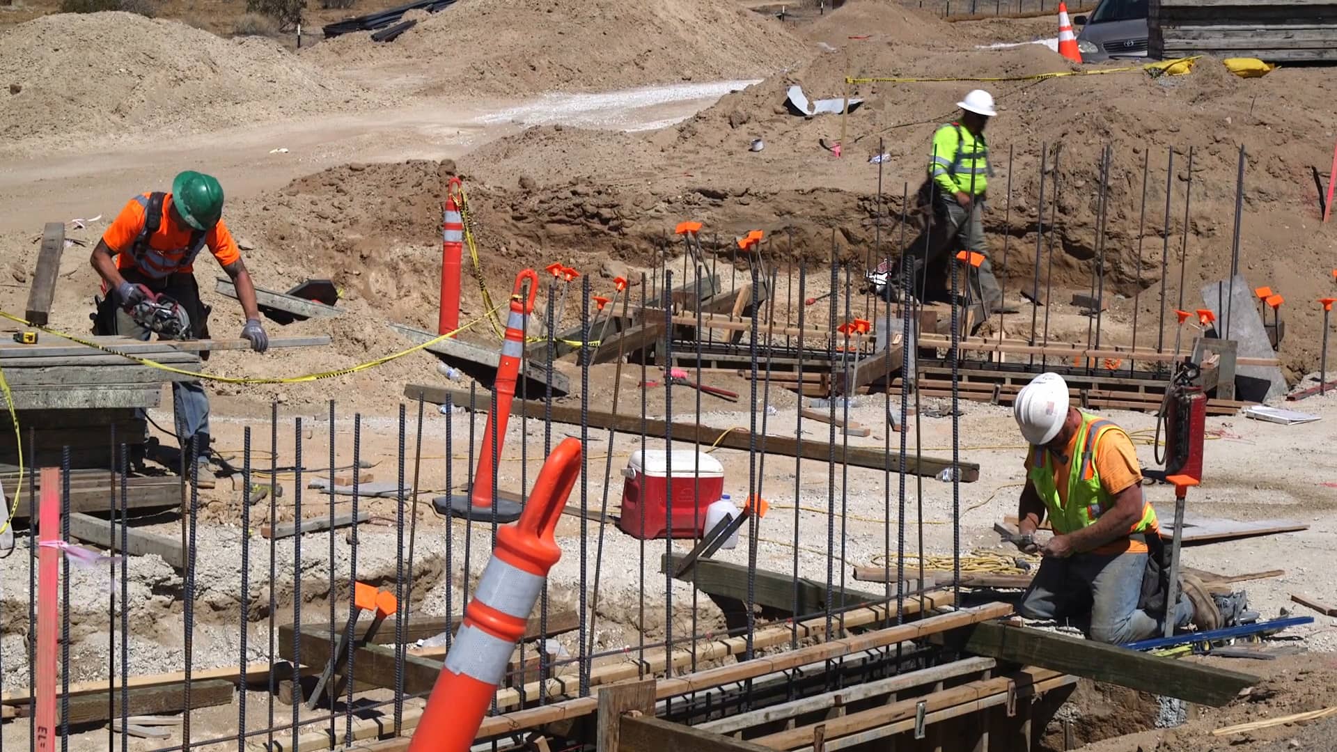 Carpenters Union Builds Highway 395 on Vimeo