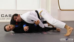 De La Riva Defense to Knee Cut Pass Attempt to Side Control Variation
