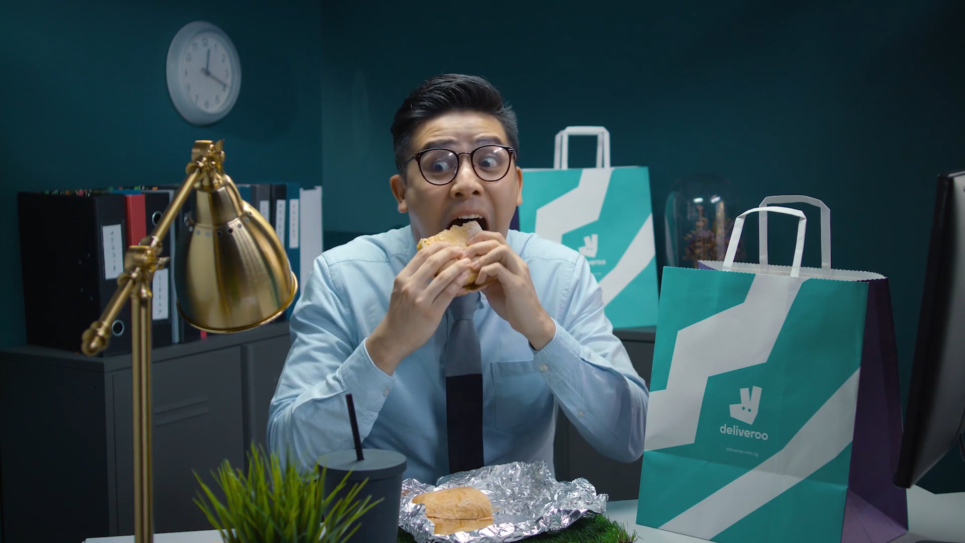 Deliveroo $12 Campaign: Office