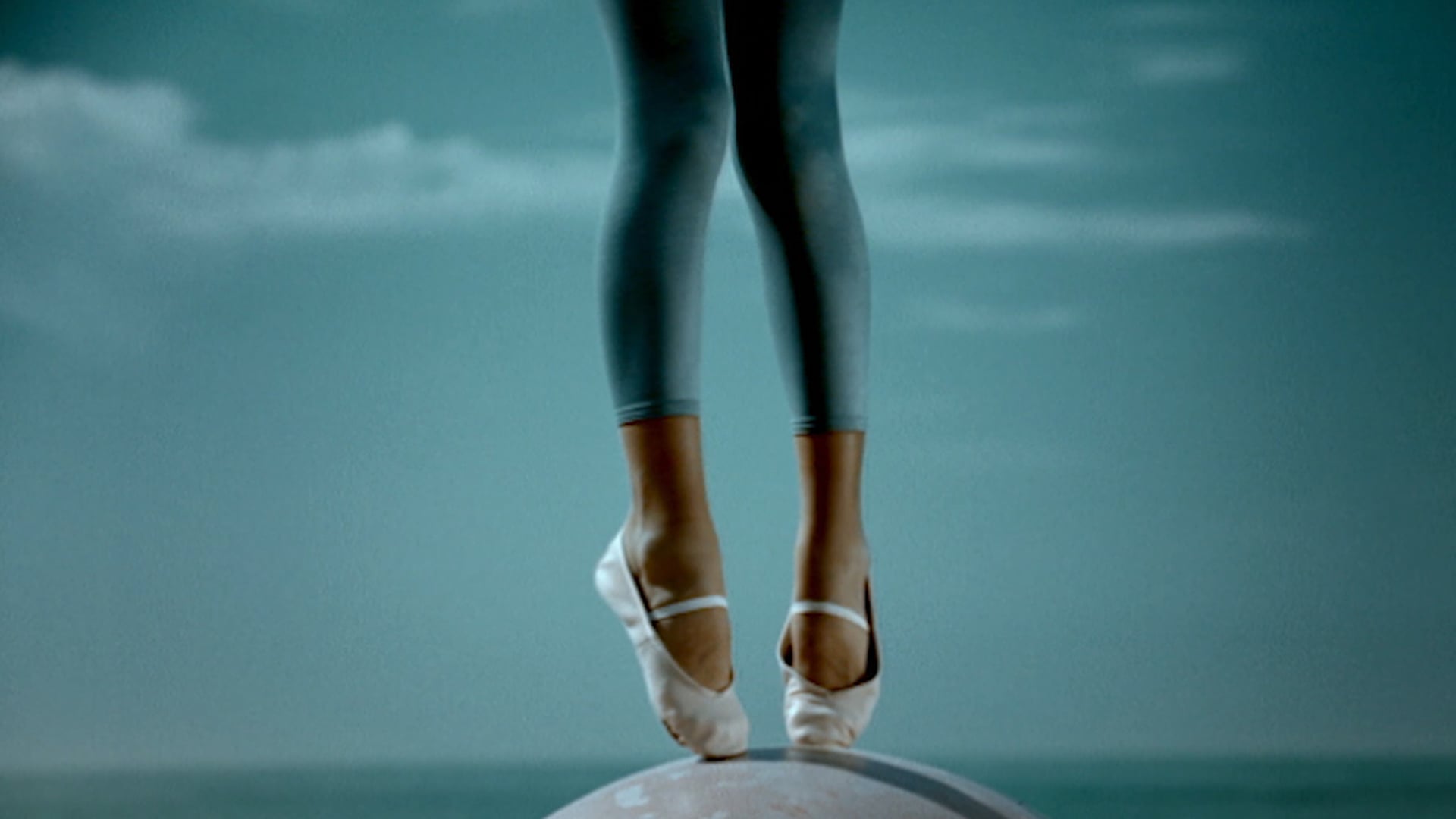 Circus Performers | United Airlines