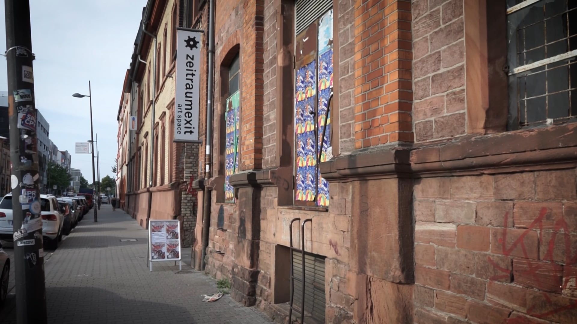Artfremde Einrichtung