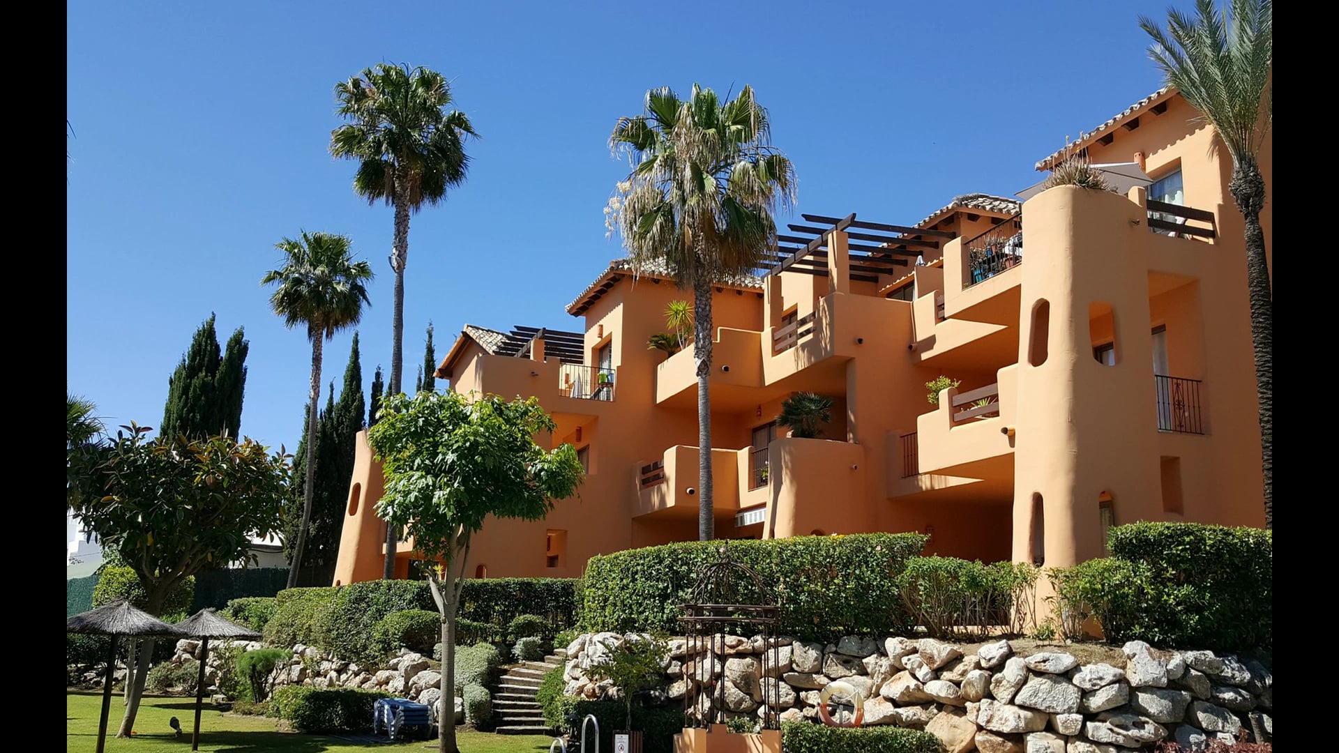 El Retiro de BelAir Cancelada Estepona on Vimeo