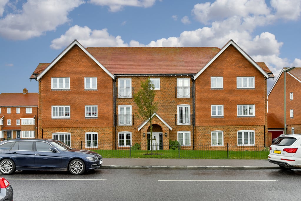 Preston Manor Road, Tadworth The Personal Agent on Vimeo