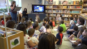 Grup de lectura infantil a la biblioteca