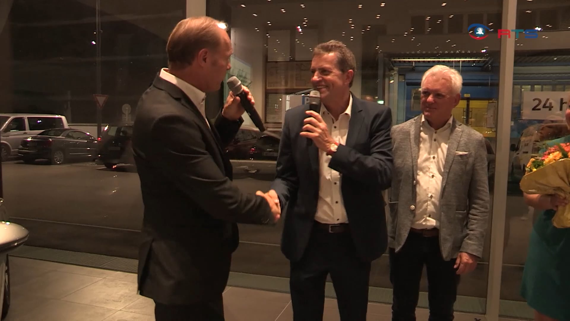 salzburg-sued-mitglieder-feiern-afterwork-party-bei-porsche-alpenstrasse
