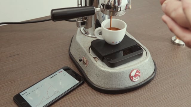 Smart Espresso Profiler for the Robot Barista – Naked portafilter