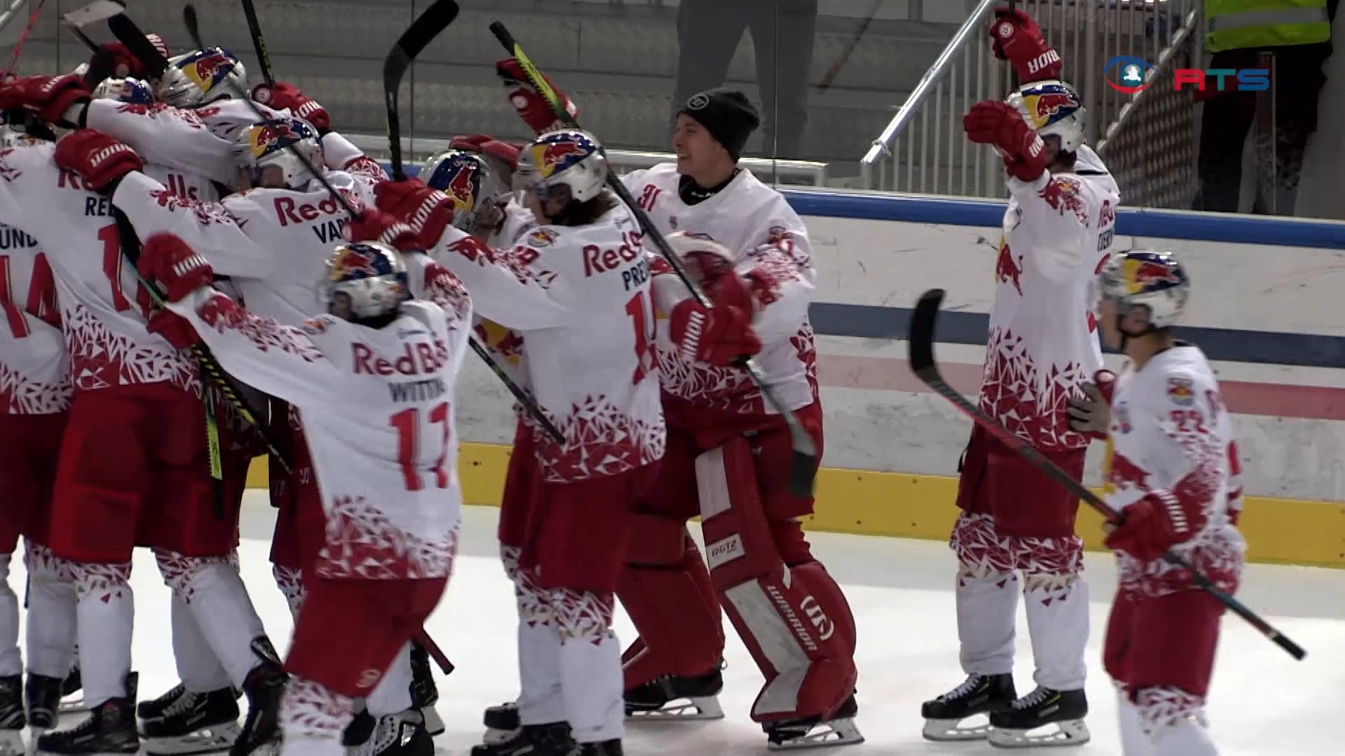 eischockey-red-bull-hockey-juniors-vs-migross-supermercati-asiago-h19