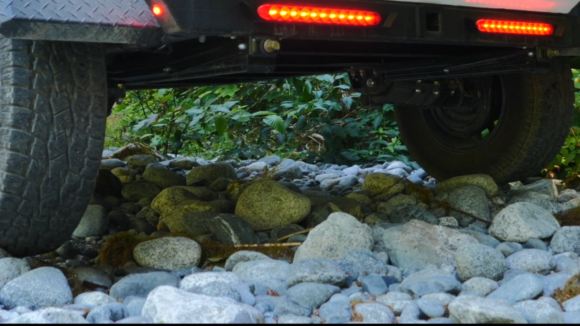 Off Grid Trailers Suspension on Vimeo