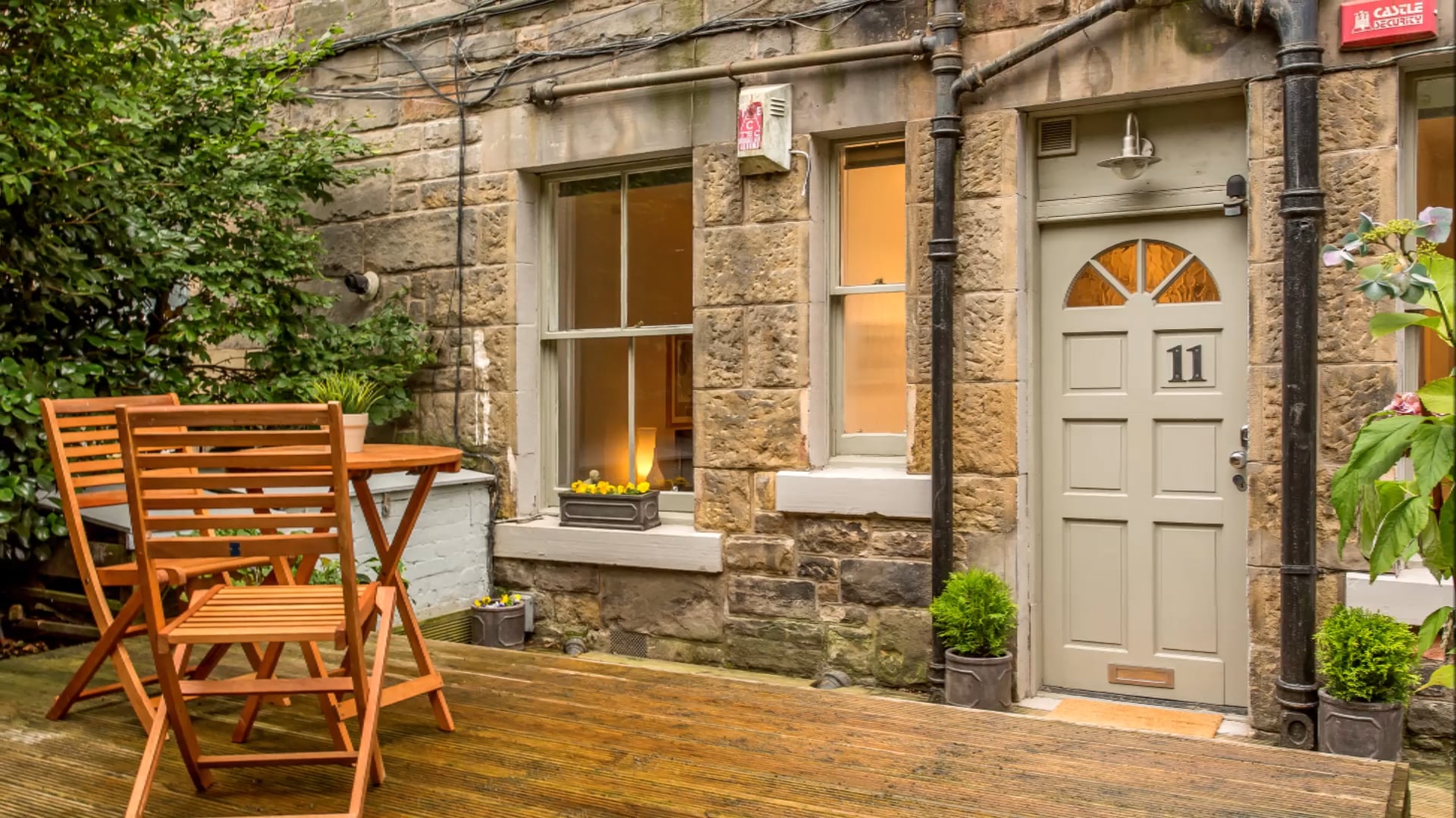 Garden Flat, 37 Iona Street, Leith, Edinburgh on Vimeo