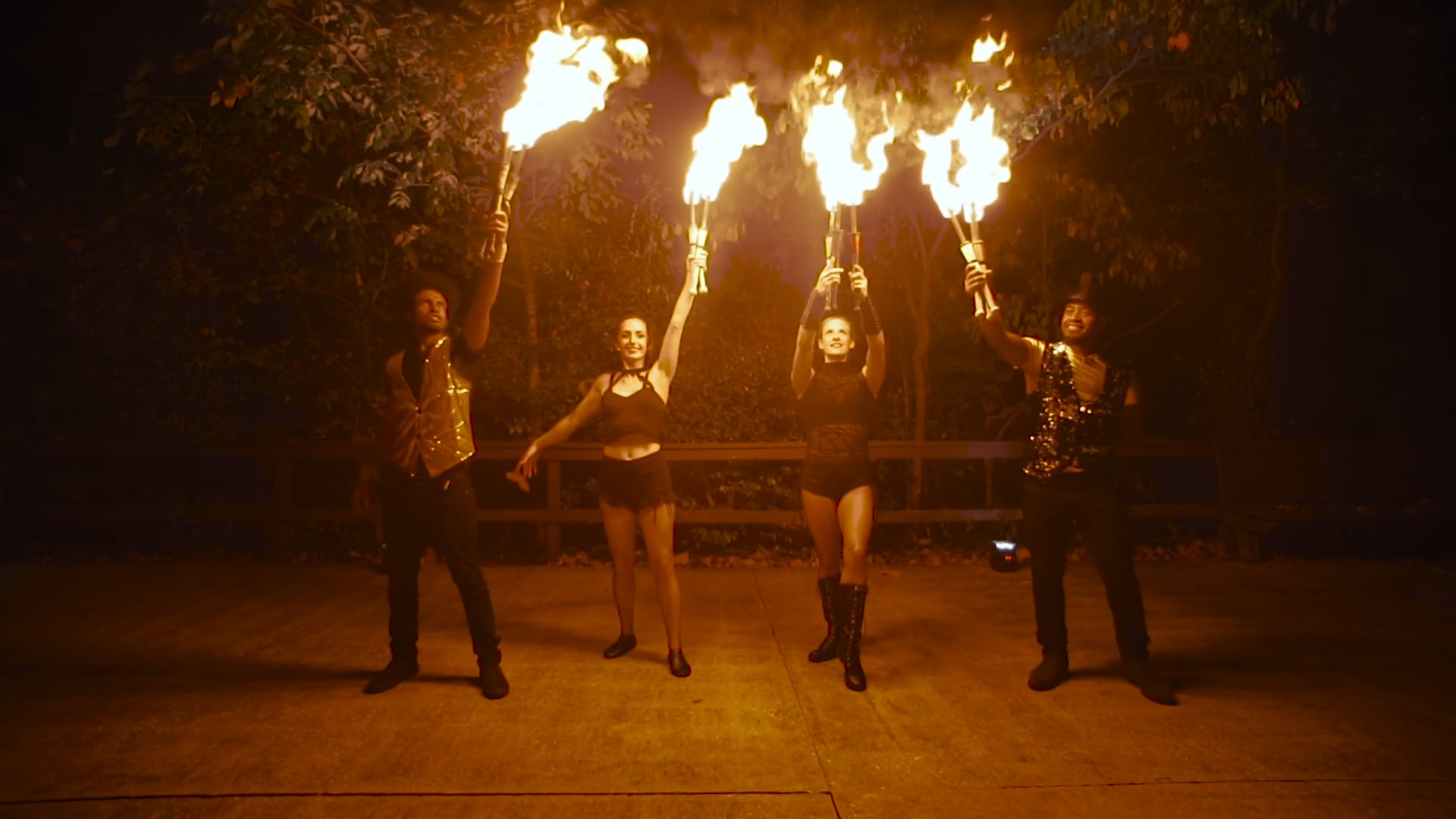 Promotional video thumbnail 2 for Cirque deLuxe