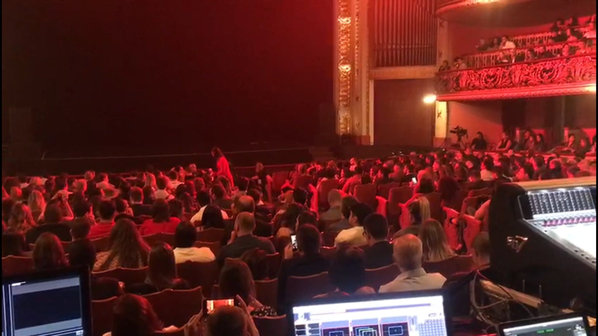 Locução de segurança - evento O Boticário