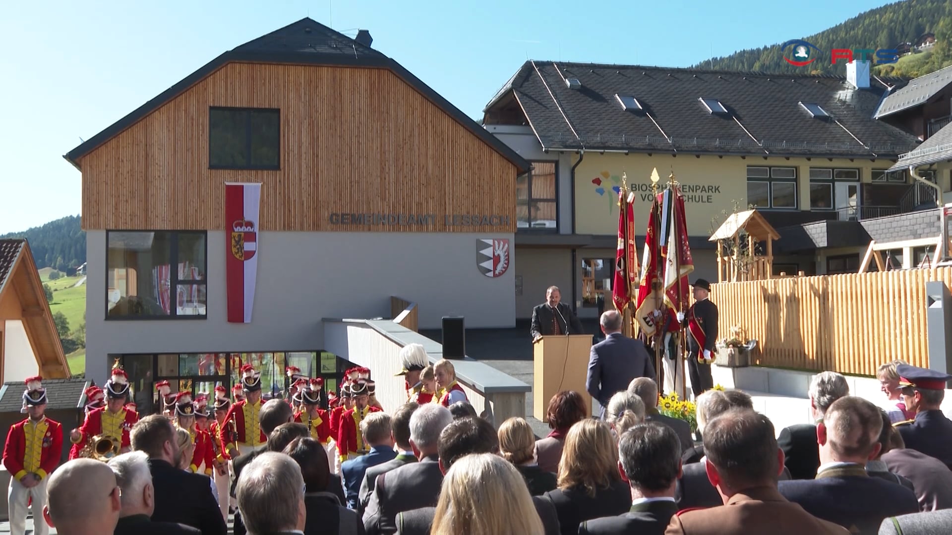 einweihung-des-neuen-gemeindezentrums-in-lessach
