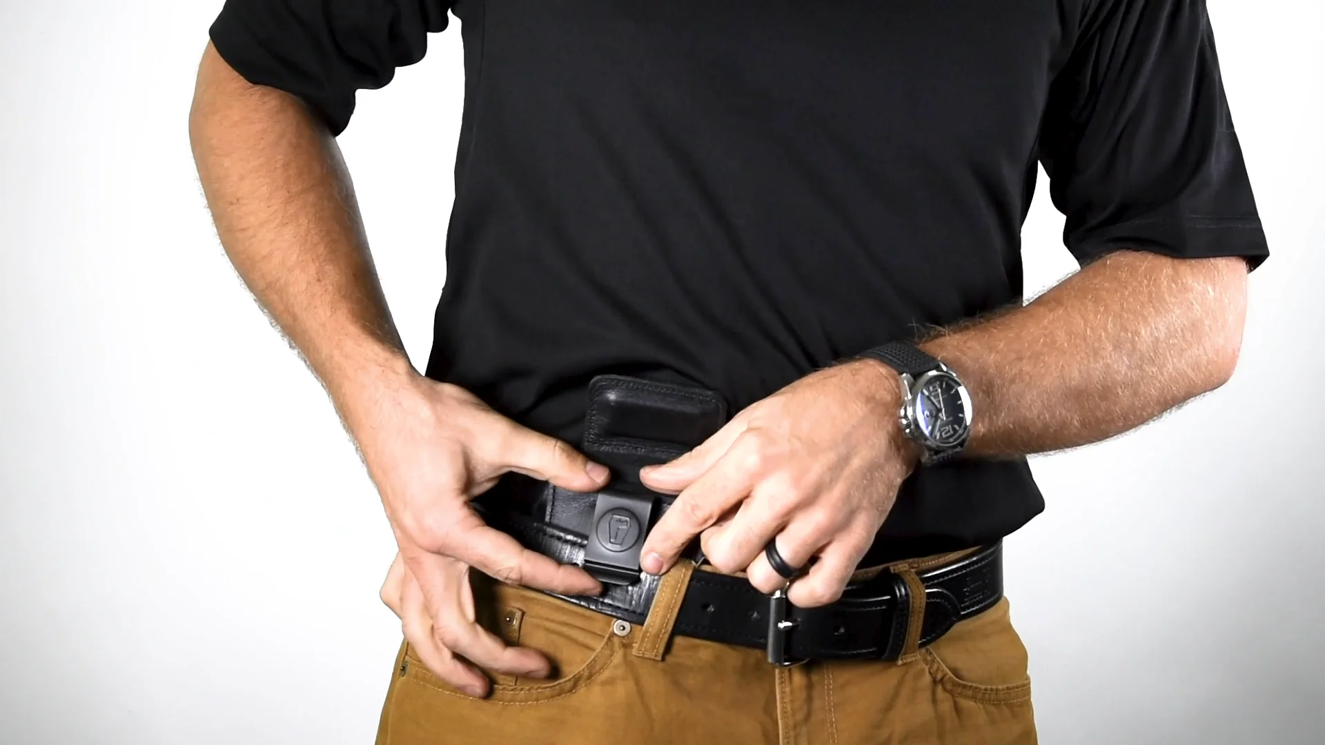 G3 FAQ - Attaching the Holster on Vimeo