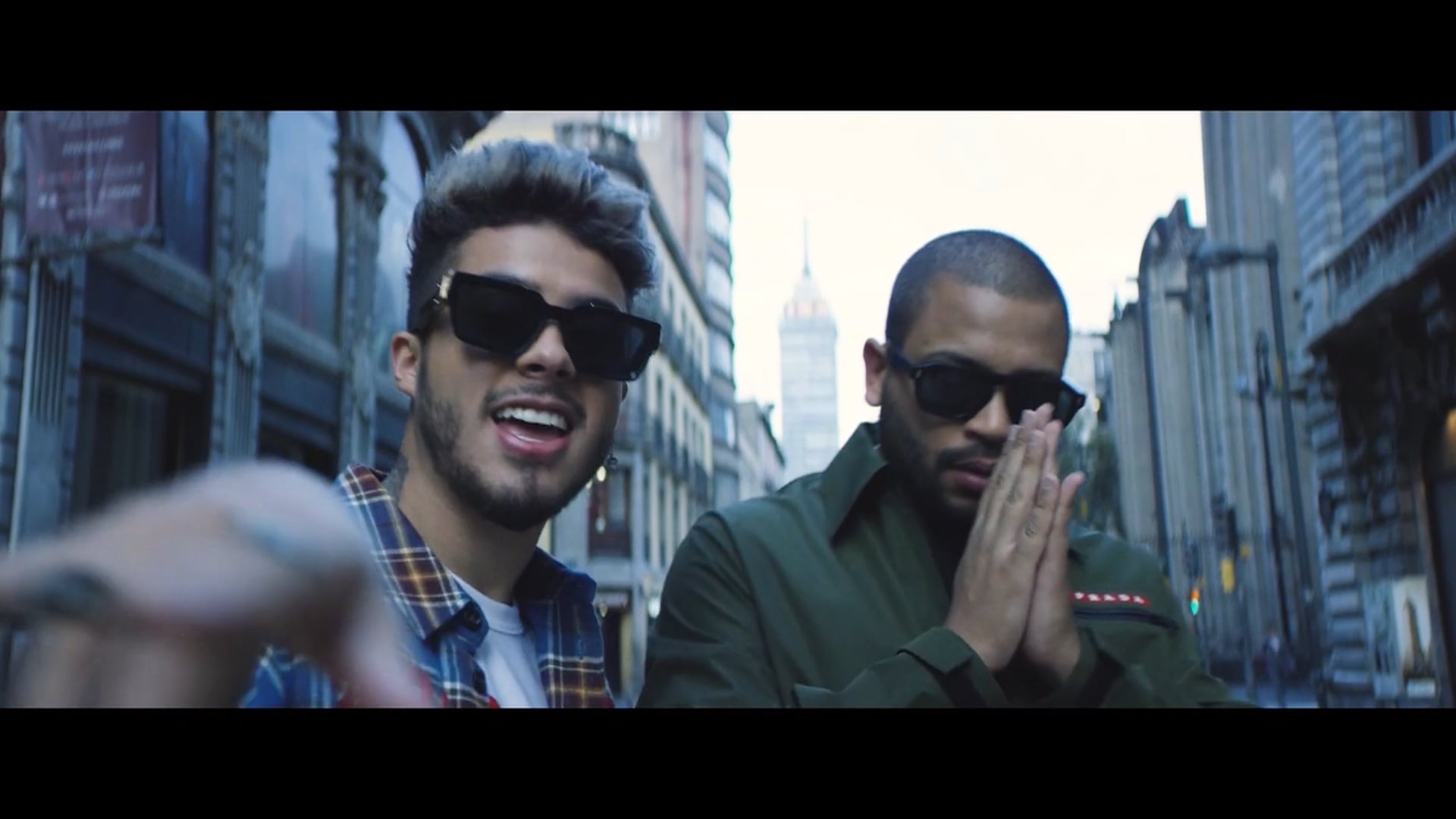 Projota / Mario B / Orishas - Qué pasa