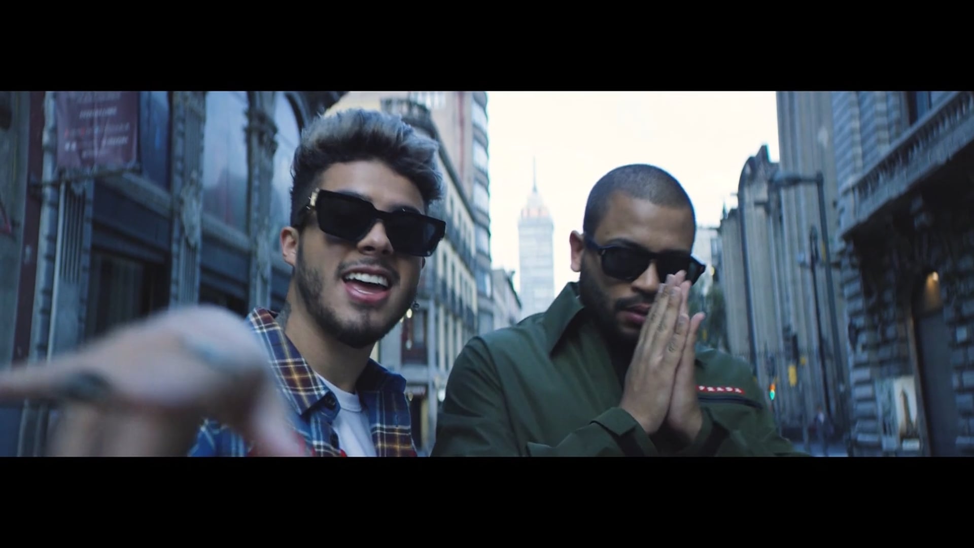 Projota / Mario B / Orishas - Qué pasa