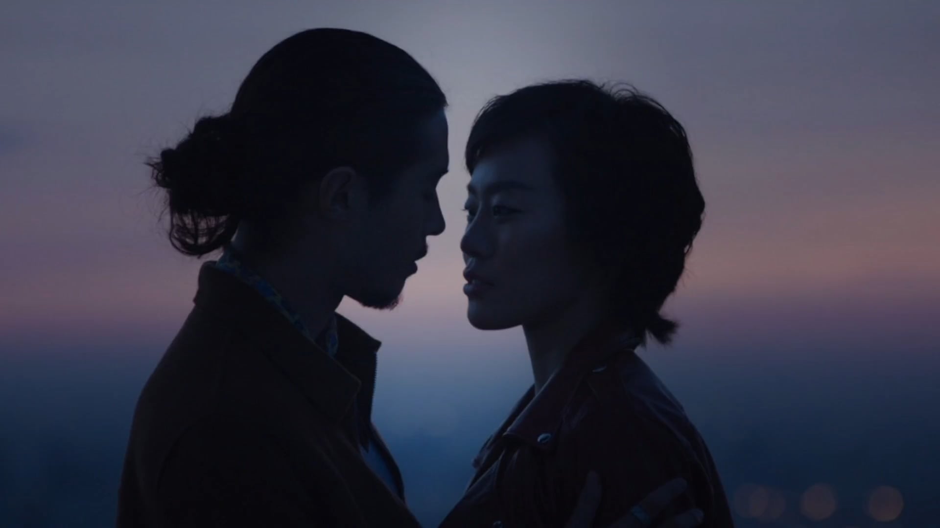 Escape to the sky Behind the scenes : Mahanakhon Bangkok Skybar