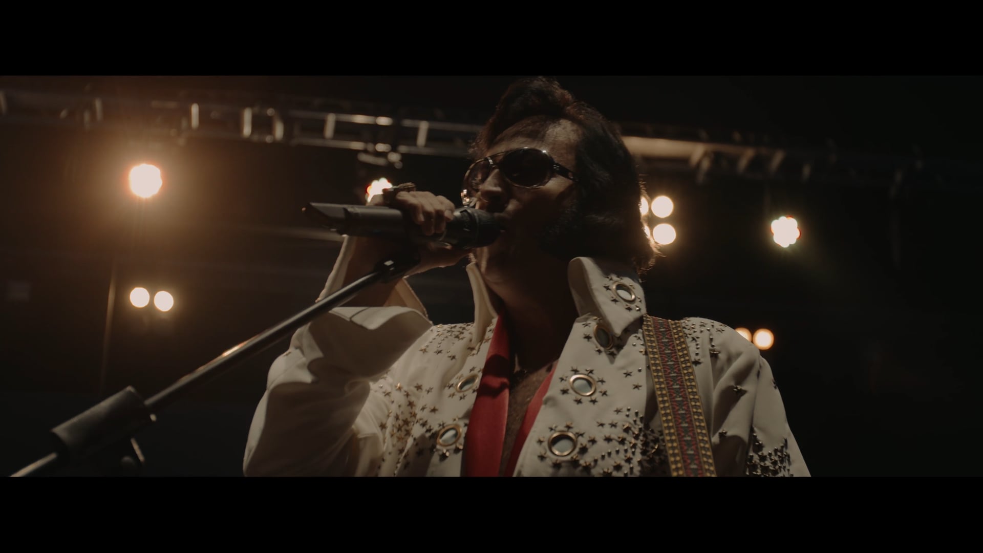 ELVIS - An Untold Parallel Universe Story