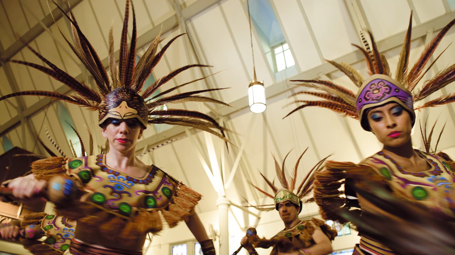 Calpulli Mexican Dance Company - Navidad Promo (Dancing Camera)