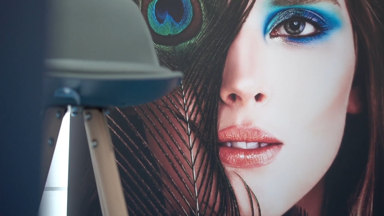 Vídeos promocionales de marcas de maquillaje | Videocontent Tu vídeo desde 350€ | 828598743 6ce612df2b3be712a86b57b2be17dba98e528d047e31b8dec97123a4d99eacf7 d 1280x720?&r=pad&region=us | videos-explicativos, videos-de-producto, video, video-promocional
