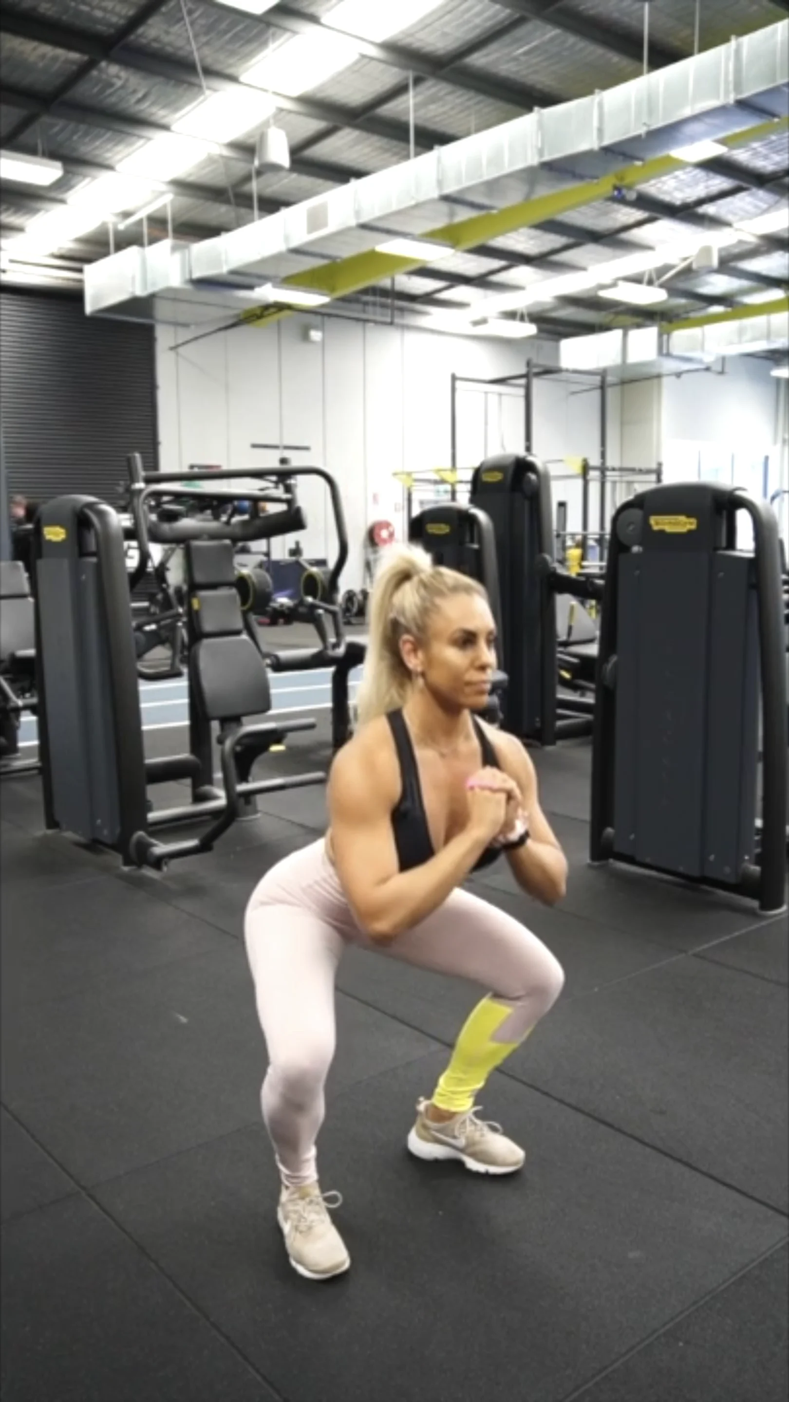 Bodyweight Squats On Vimeo 8807