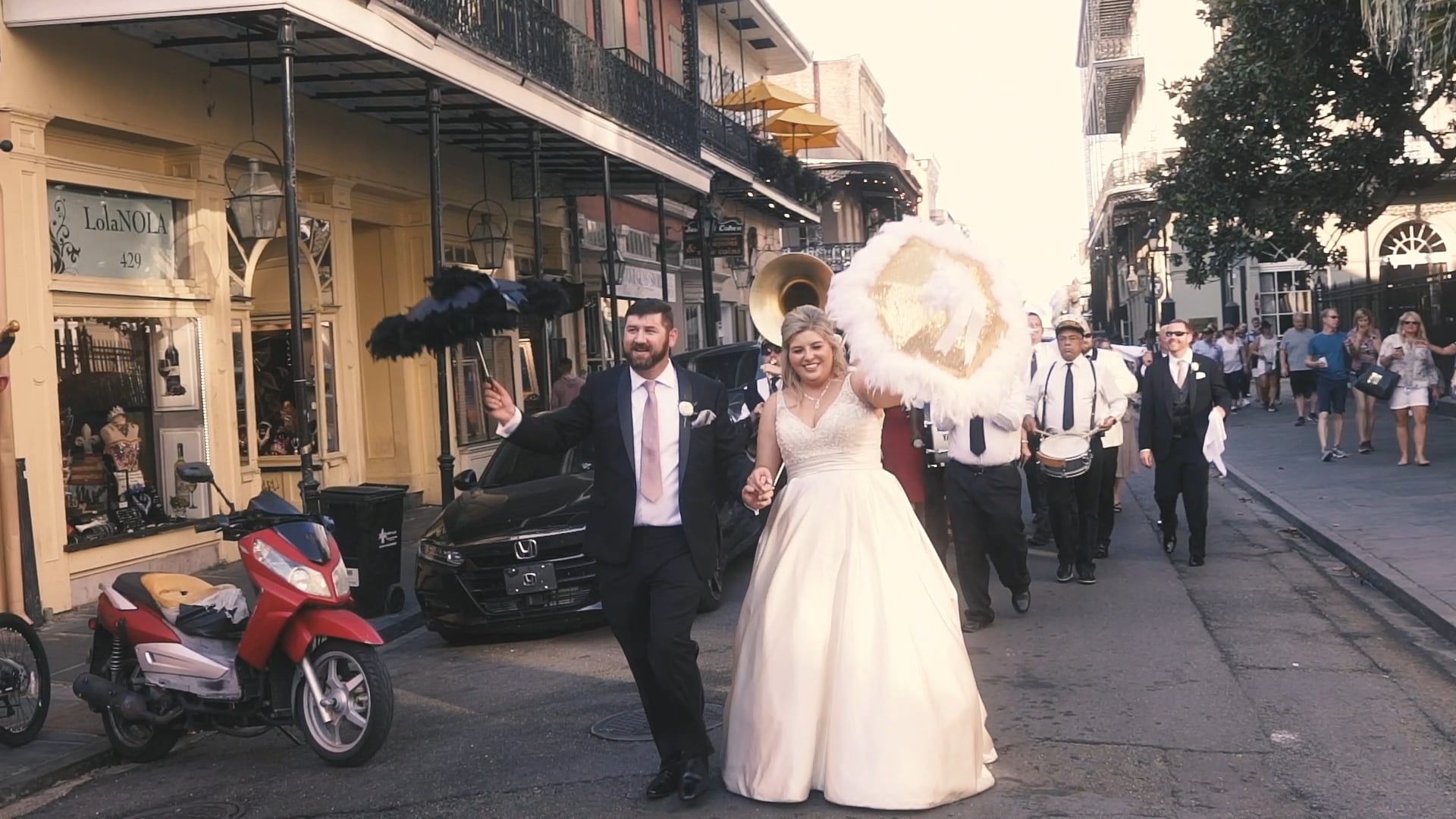 A Twilight Wedding at the New Orleans Pharmacy Museum | Kimberly & Brendan | Wedding Film